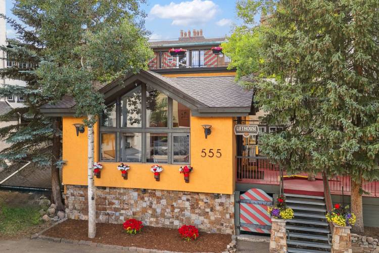 Exterior of Lift House Lodge